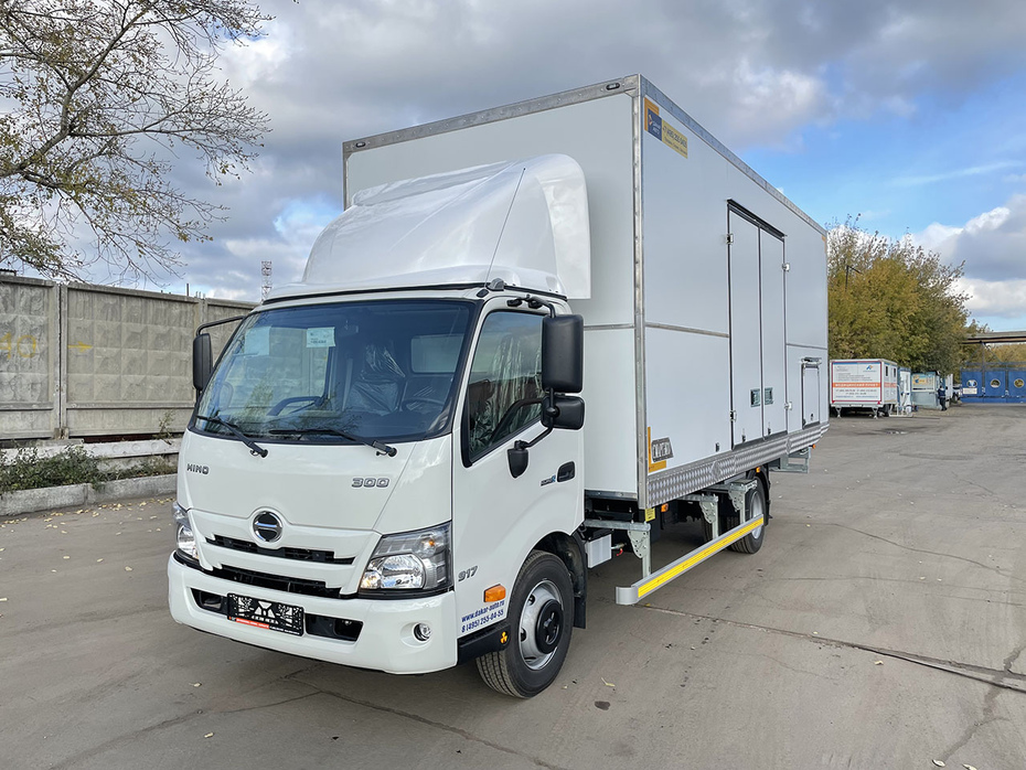 ЭВАКУАТОР HINO 300-730L СДВИЖНОЙ ФУРГОН 6,33×2,6×2,53 м
